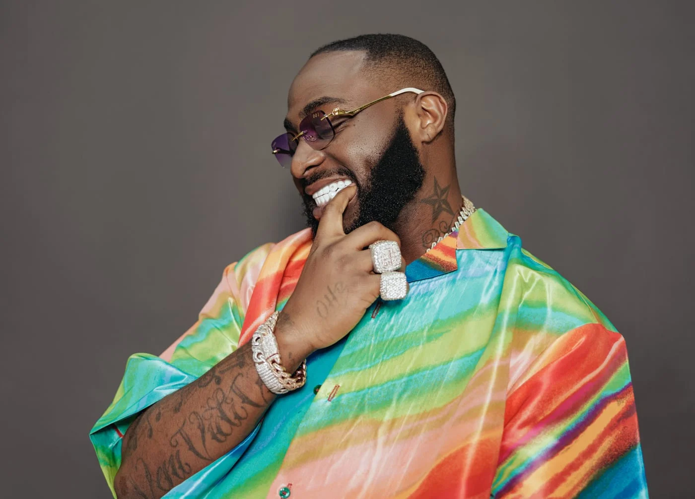 Being father of twins best feeling ever, they don’t cry – Davido