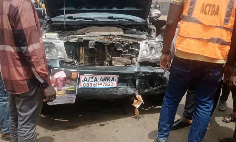 Popular Awka comedian, Aiza Nwosu, three others involved in accident, rushed to hospital